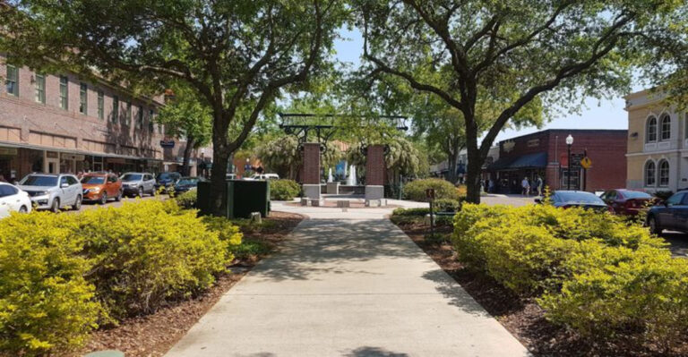 9 Hidden Florida Towns So Pretty They’ll Make You Forget the Beaches Exist
