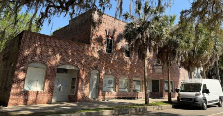 9 Small Florida Towns With Pasts More Fascinating Than You’d Expect