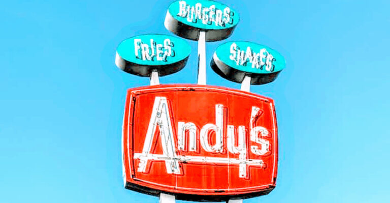There’s a Real 1950s Drive-In Restaurant Just 60 Minutes From Orlando