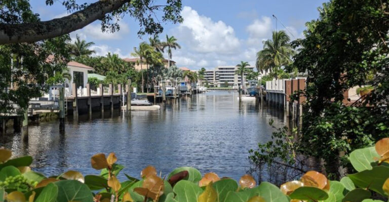 These 12 Florida Beach Towns Make Relaxing Look Effortless
