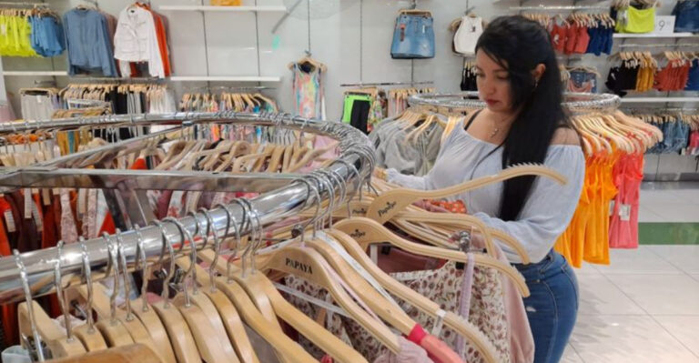 These 8 Florida Outlet Malls Are Still Worth It for Deal Hunters in 2026