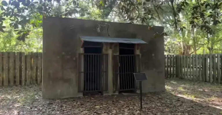 This Eerie Abandoned Jail In Florida Is Not Somewhere You’d Want To Visit After Dark