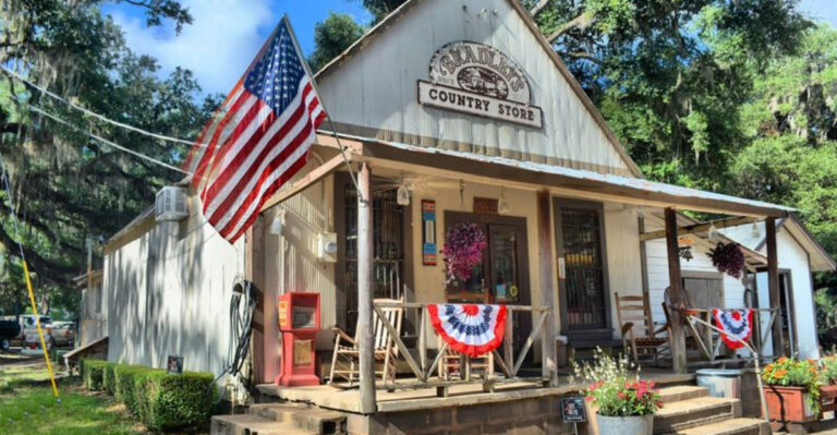 This Family-Owned Country Store In Florida Feels Like A Front Porch For The Whole Town