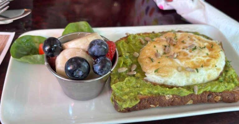 This Homey Florida Cafe Serves Avocado Toast That’s Worth Waking Up Early For