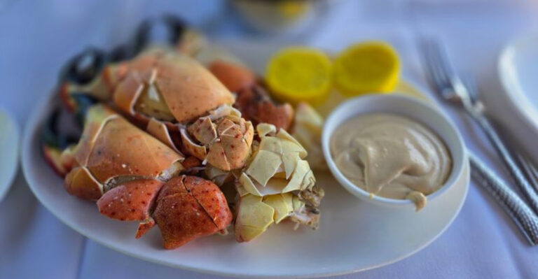 10 Florida Crab Houses Everyone Raves About After Vacation