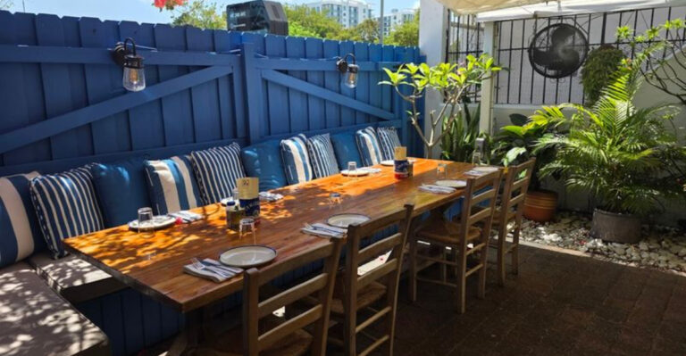 13 Florida Restaurants With Hidden Patios, Garden Tables, And Secret Courtyards