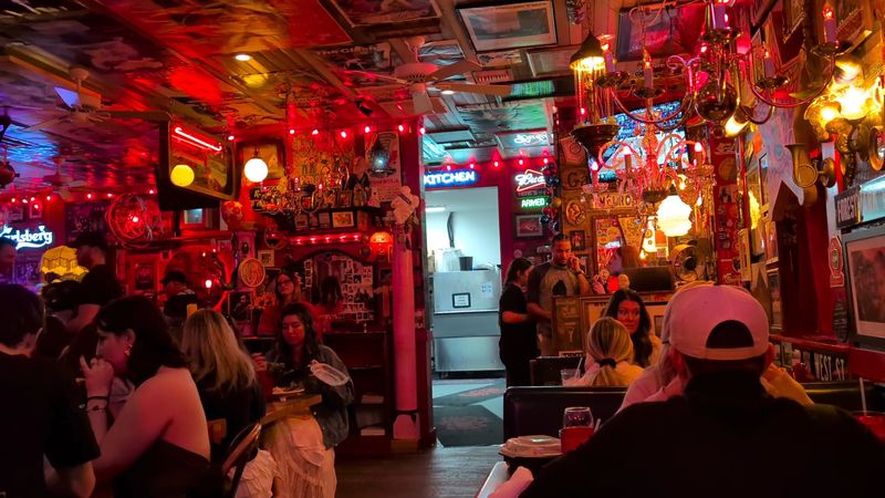 Live Music That Brings The House Down
