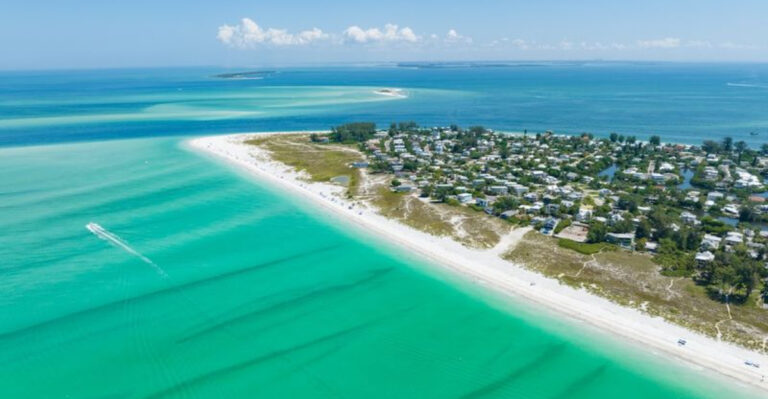 20 Florida Beaches So Stunning, You’ll Wonder Why You Haven’t Been Yet