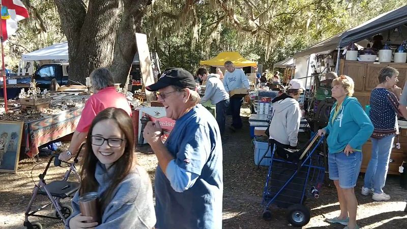 The outdoor vendor rows keep the treasure-hunt energy alive