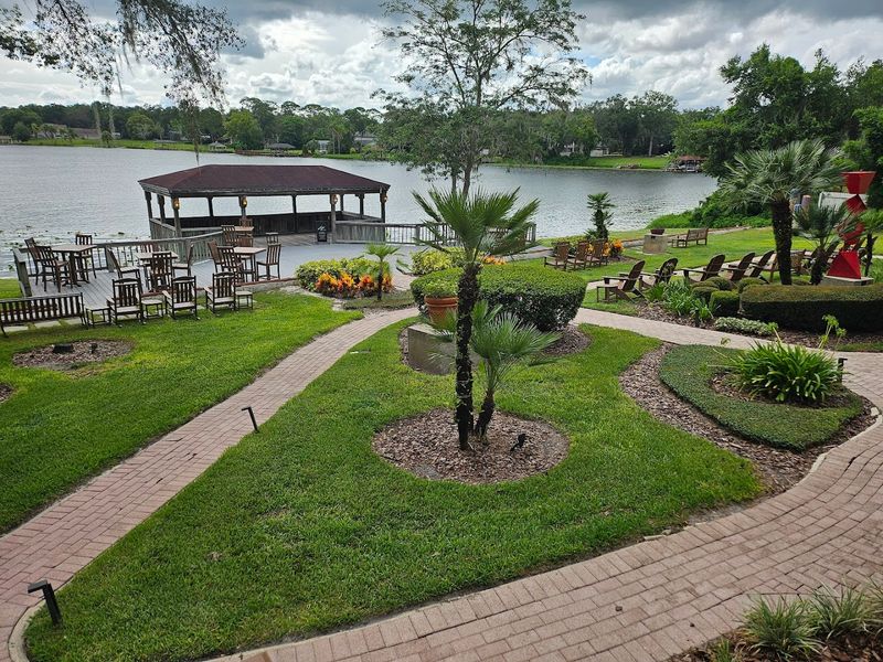 Enzo's on the Lake — Longwood