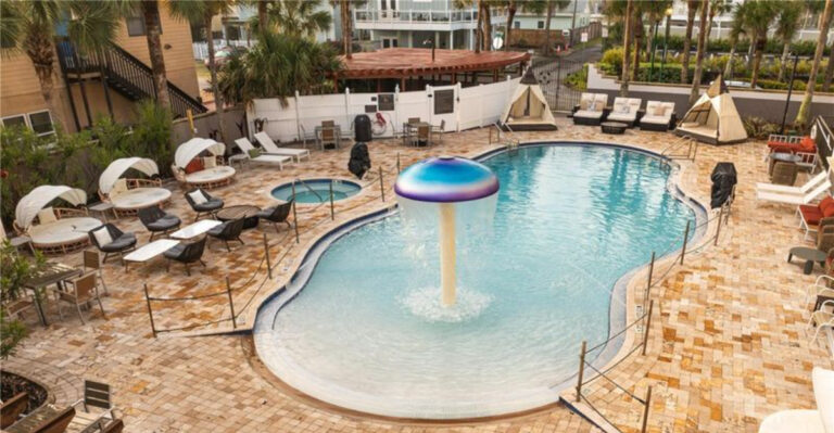9 Florida Beach Resorts That Feel Luxe But Cost Less Than $200 A Night