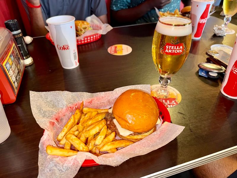 Beth's Burger Bar — Orlando, Florida