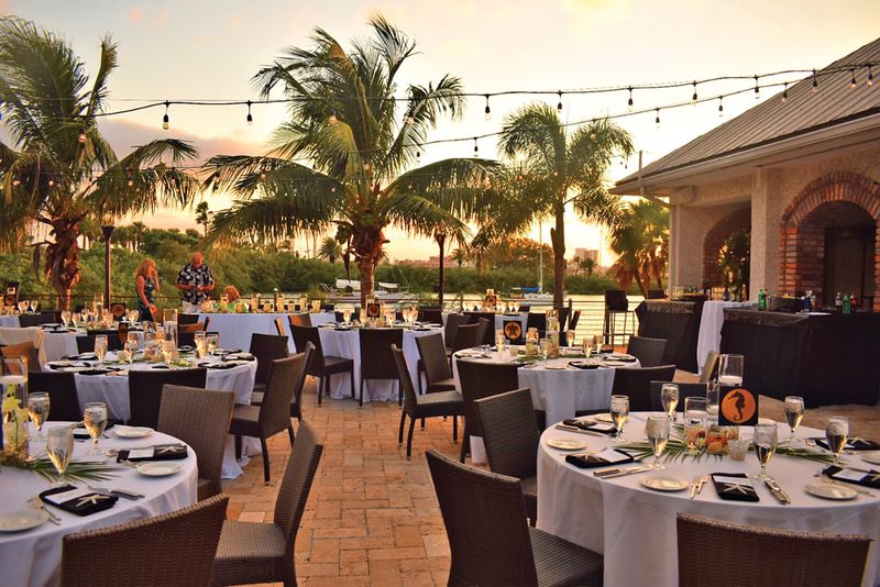Island Way Grill - Clearwater