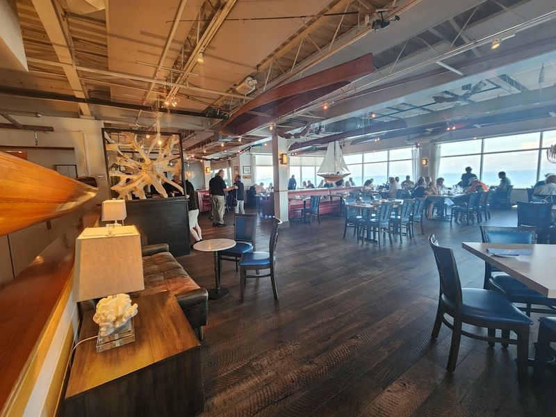 Dry Dock Waterfront Grill – Longboat Key