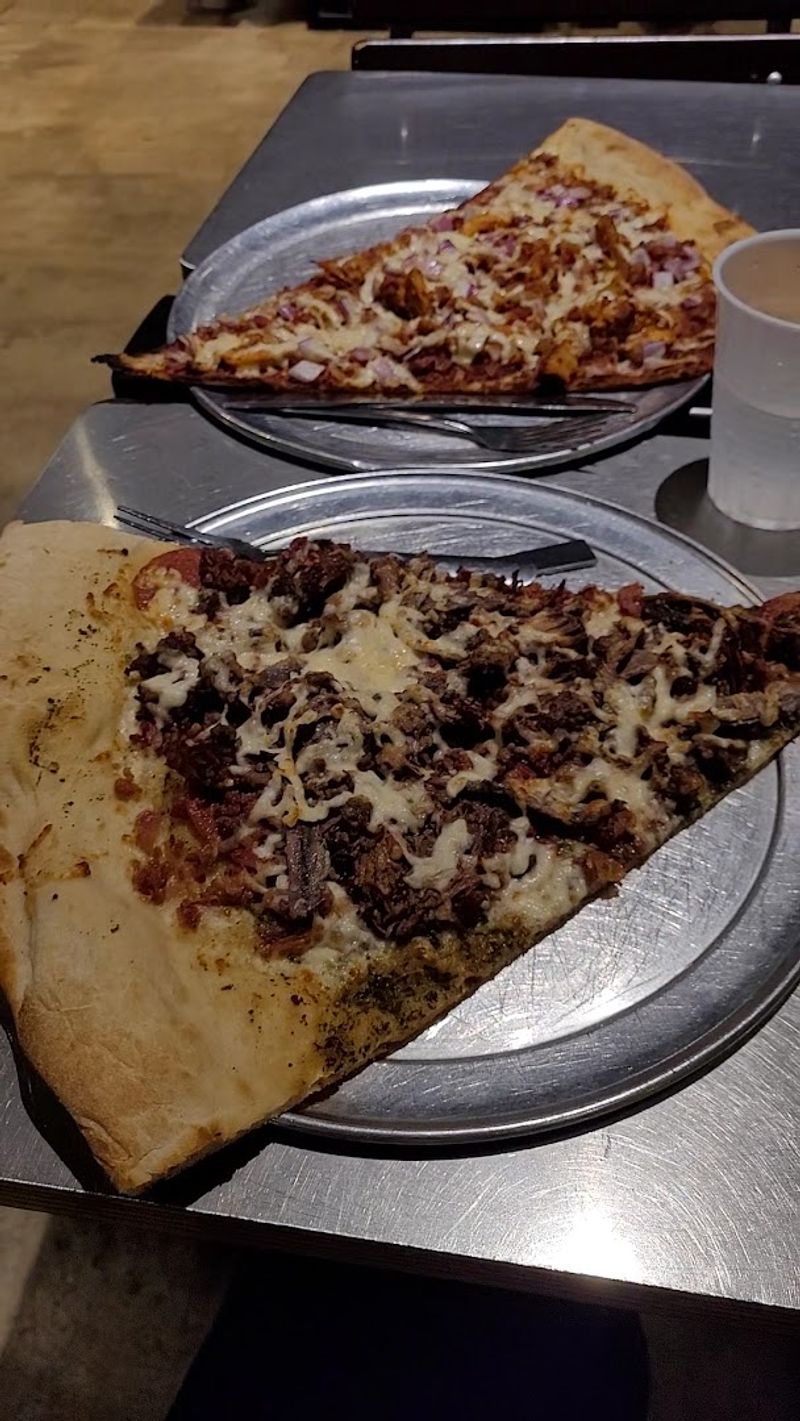 What The Crust And Sauce Get Right