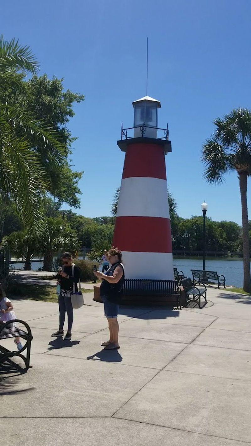 Mount Dora Lighthouse at Grantham Point Park - Mount Dora