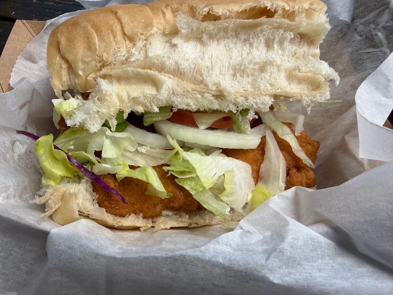 The Bun and Toppings That Complete the Experience