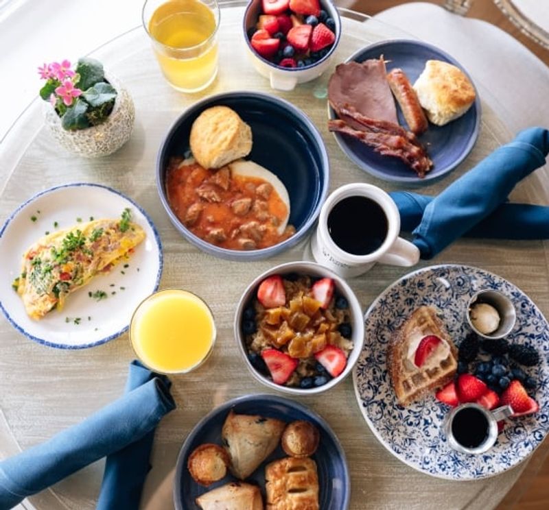 Full Breakfast Buffet and Afternoon Tea Included