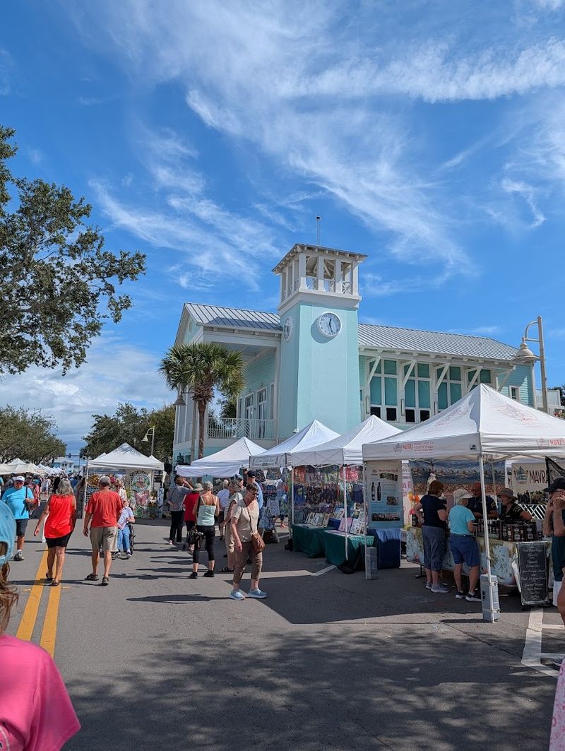 Explore the Historic Downtown District