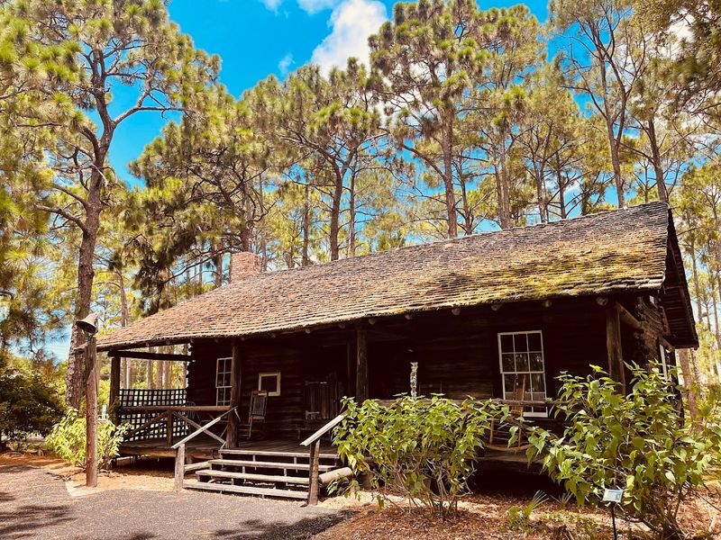 Heritage Village – Largo