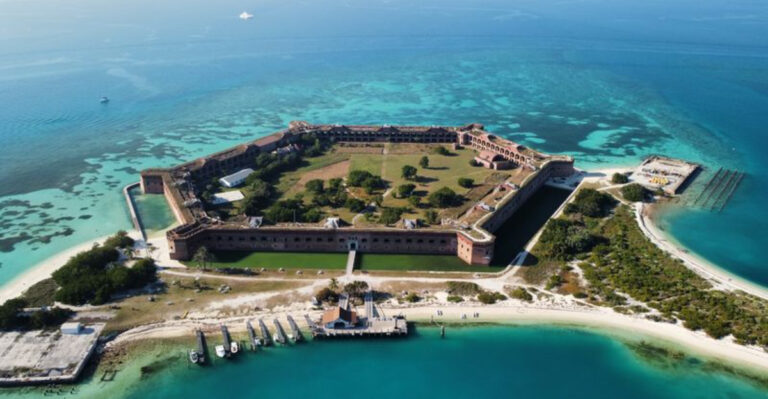 Florida Is Home To America’s Only Living Barrier Reef And It Feels Like The Caribbean