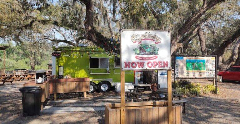 Hidden Away in Lake Wales, This Cajun Restaurant Is Full of Louisiana Flavor