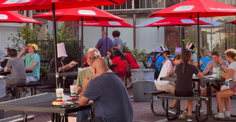 June Is the Perfect Time to Explore These Florida Historic Districts and Their Beloved Cafes