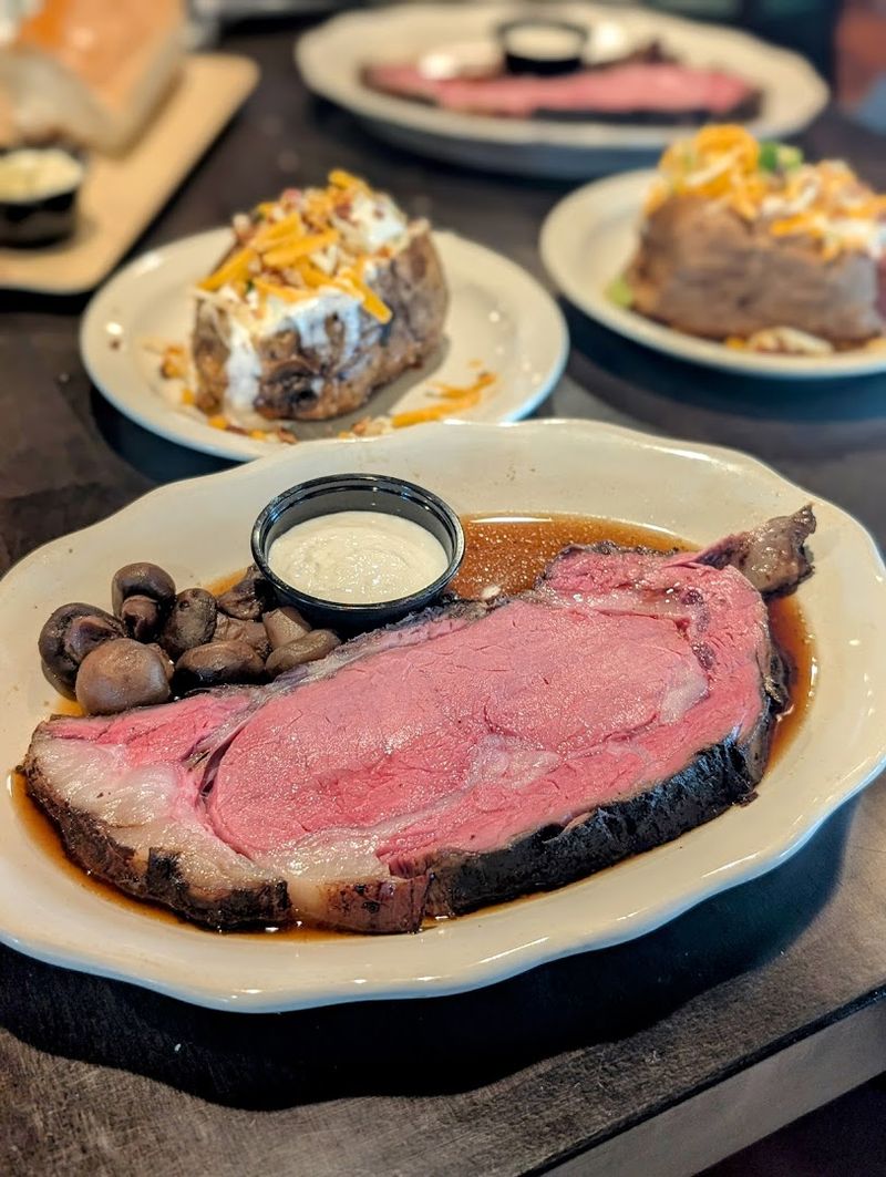 The Prime Rib That Keeps Customers Coming Back