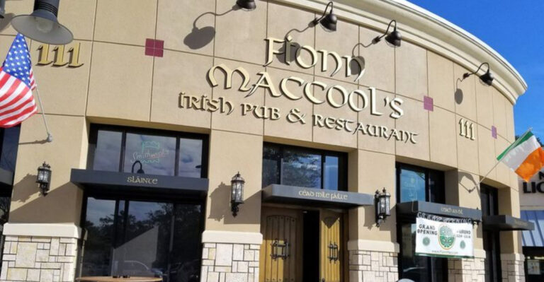 Looking For Proper Fish And Chips? These Florida Restaurants Deliver