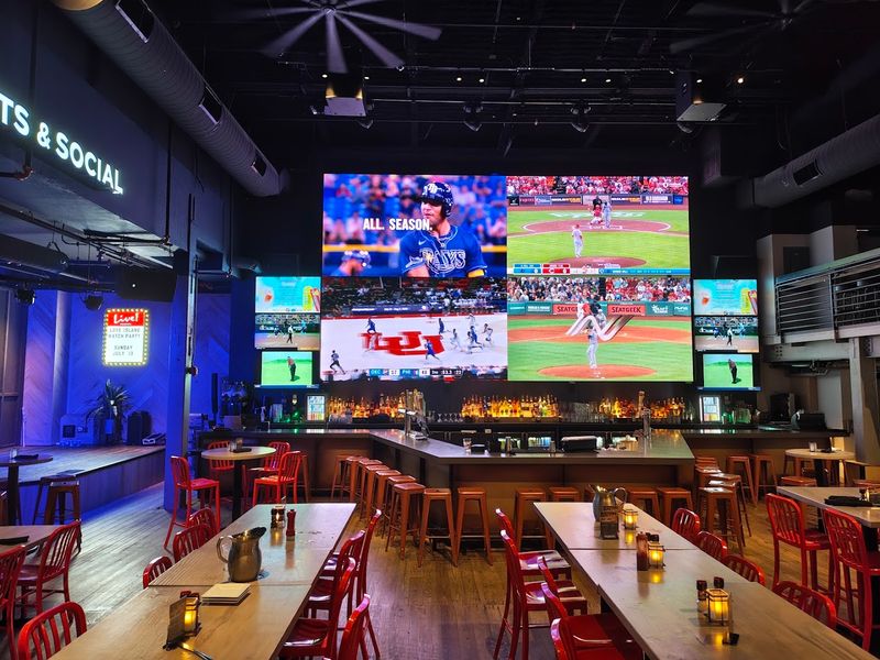 Sports & Social Orlando (Orlando)