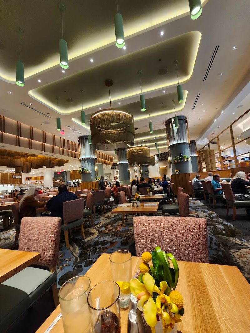 Fresh Harvest (in Seminole Hard Rock Hollywood) — Davie