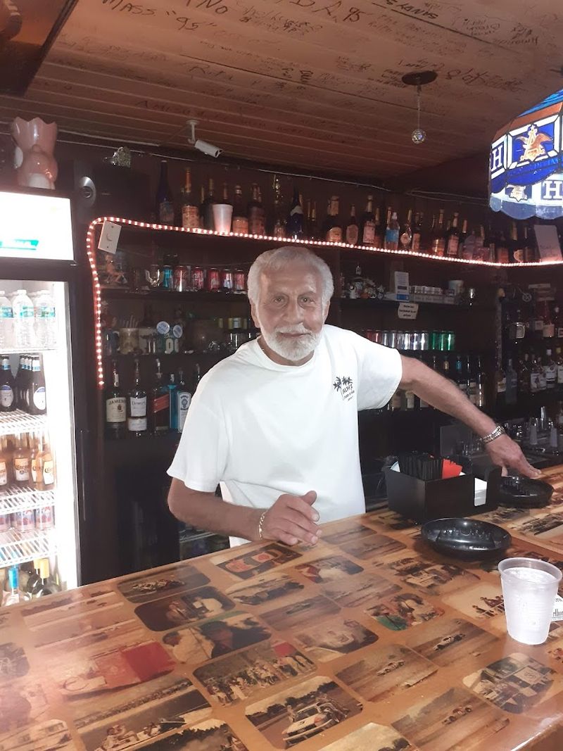 Bartenders With Real Personality