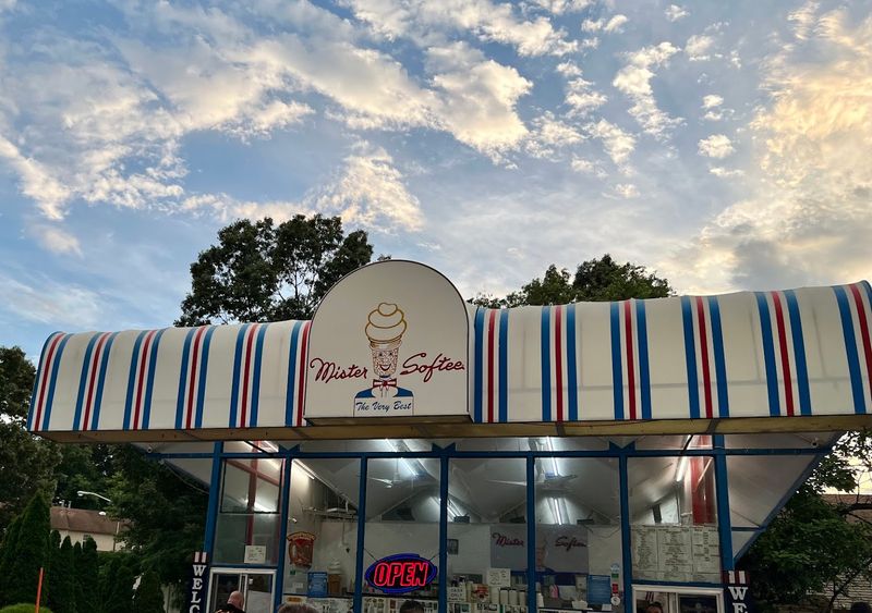 Mister Softee — Naples
