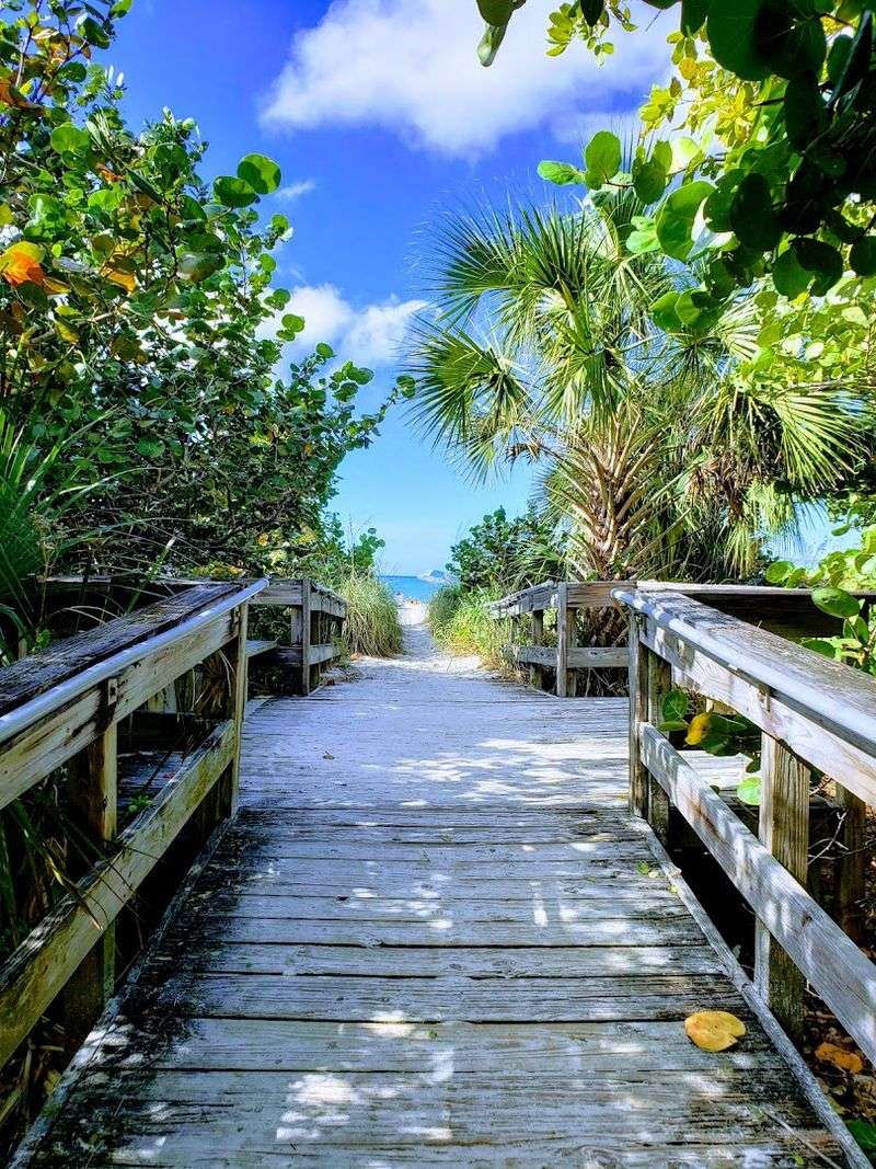 Delnor-Wiggins Pass State Park — Naples
