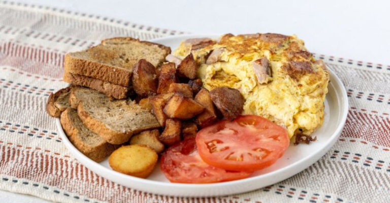 These 10 Florida Diners Serve Breakfasts Big Enough To Start Any Road Trip Right
