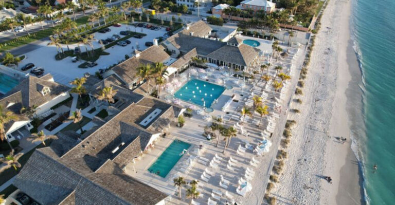 This Dreamy Florida Beach Town Belongs On Your “See It Before You Die” List