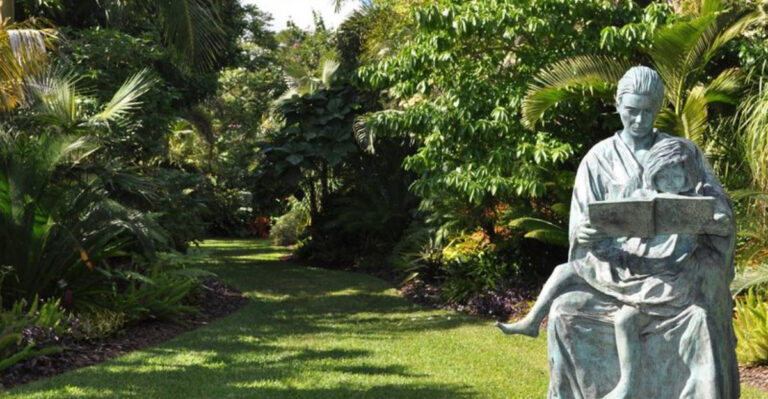 This Historic Public Garden In Florida Is The Oldest Of Its Kind In The State