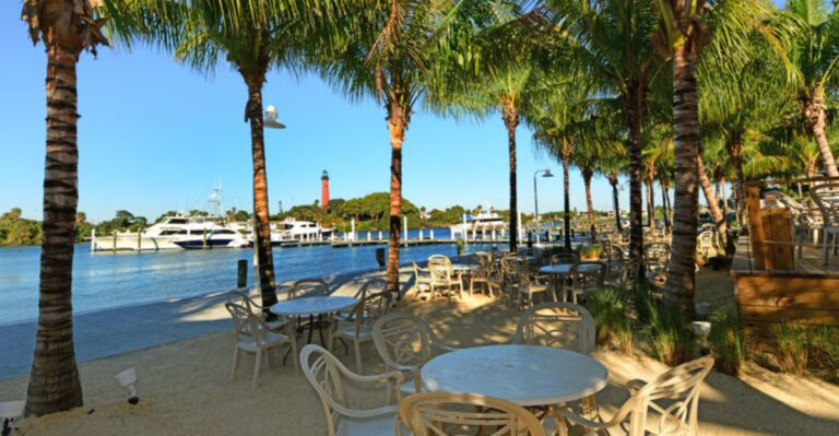 This Jupiter Restaurant Delivers Fresh Catch and Inlet Views That Are Tough to Beat