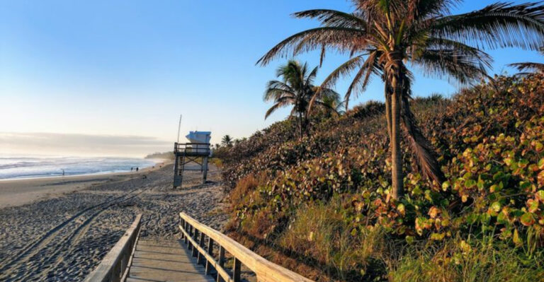 This Little-Known Beachfront Park In Florida Is Made For A Peaceful Afternoon By The Water