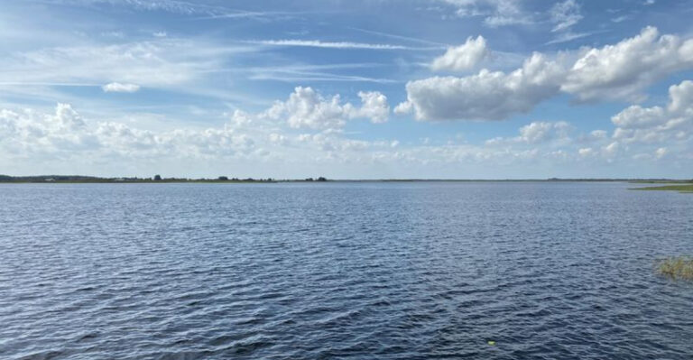 This Secret Florida Lake Is a Laid-Back Paradise for Fishing and Paddling