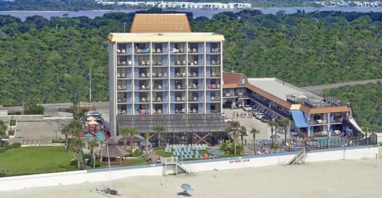 10 Florida Beach Escapes That Look Expensive But Won’t Break Your Budget
