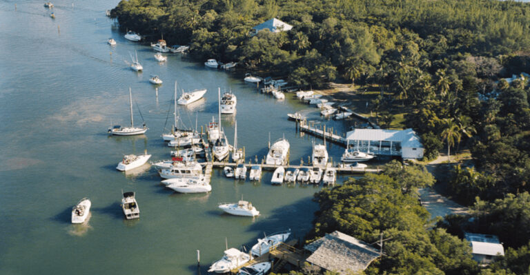 10 Florida Restaurants Where You Can Arrive by Boat