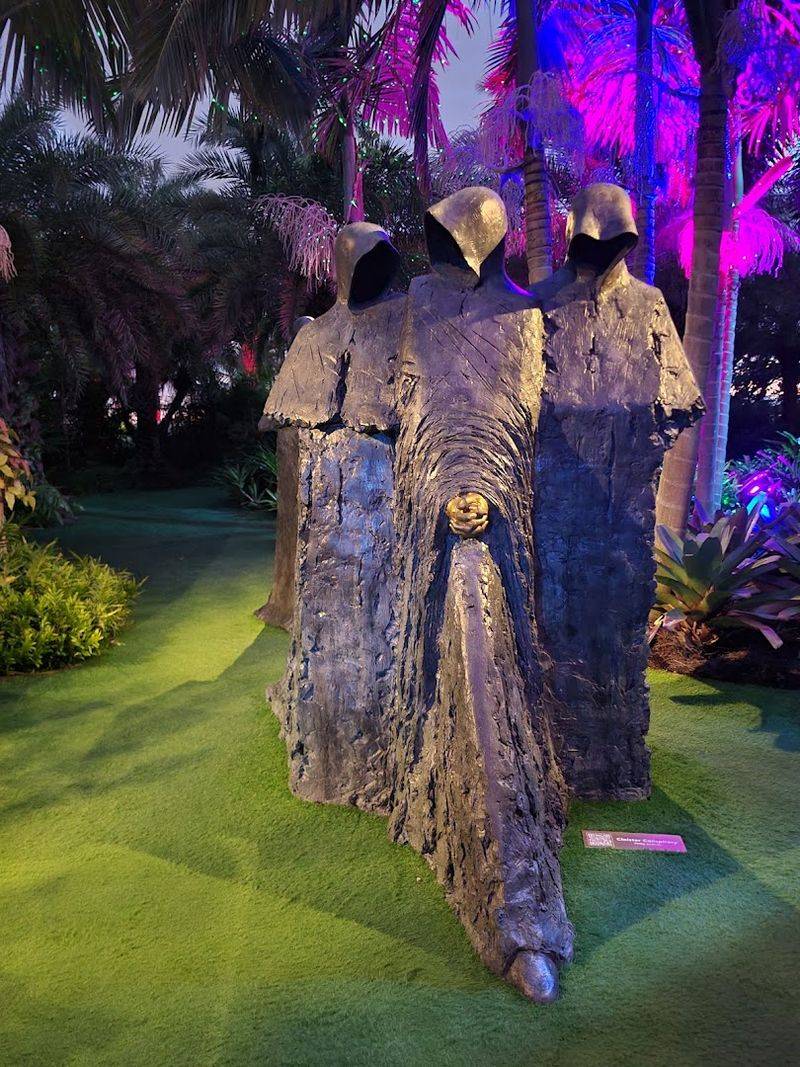 International Sculptures That Stop You in Your Tracks
