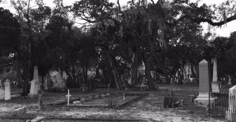 8 Terrifying Florida Destinations That Feel Straight Out of a Horror Movie