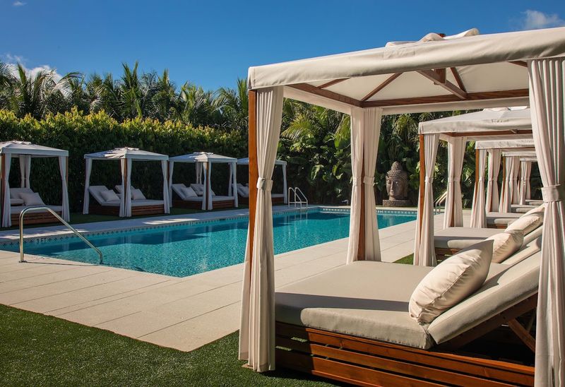 Full-Service Spa with Sauna and Steam Room