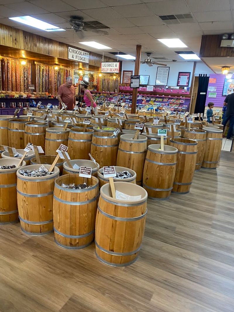 Candy Barrel – Tarpon Springs