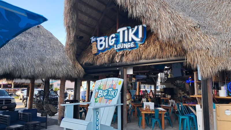 The Big Tiki Lounge – Siesta Key