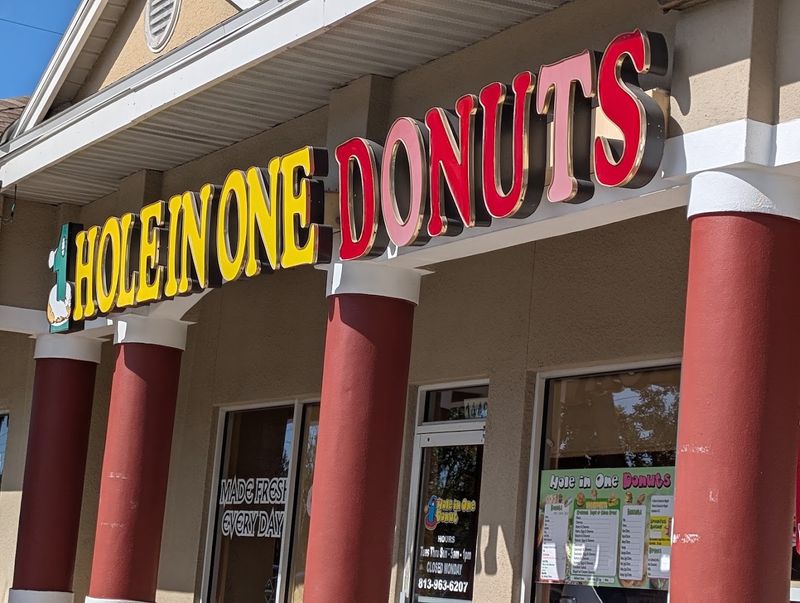 Hole In One Donut – Tampa