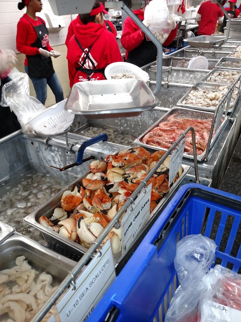 The Steamed Seafood Service That Makes Dinner Effortless