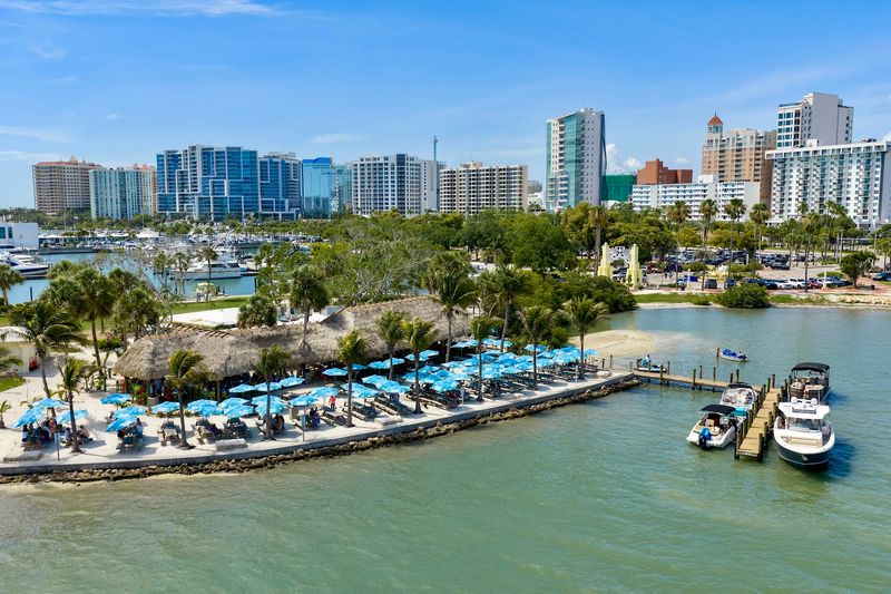 O'Leary's Tiki Bar & Grill – Sarasota